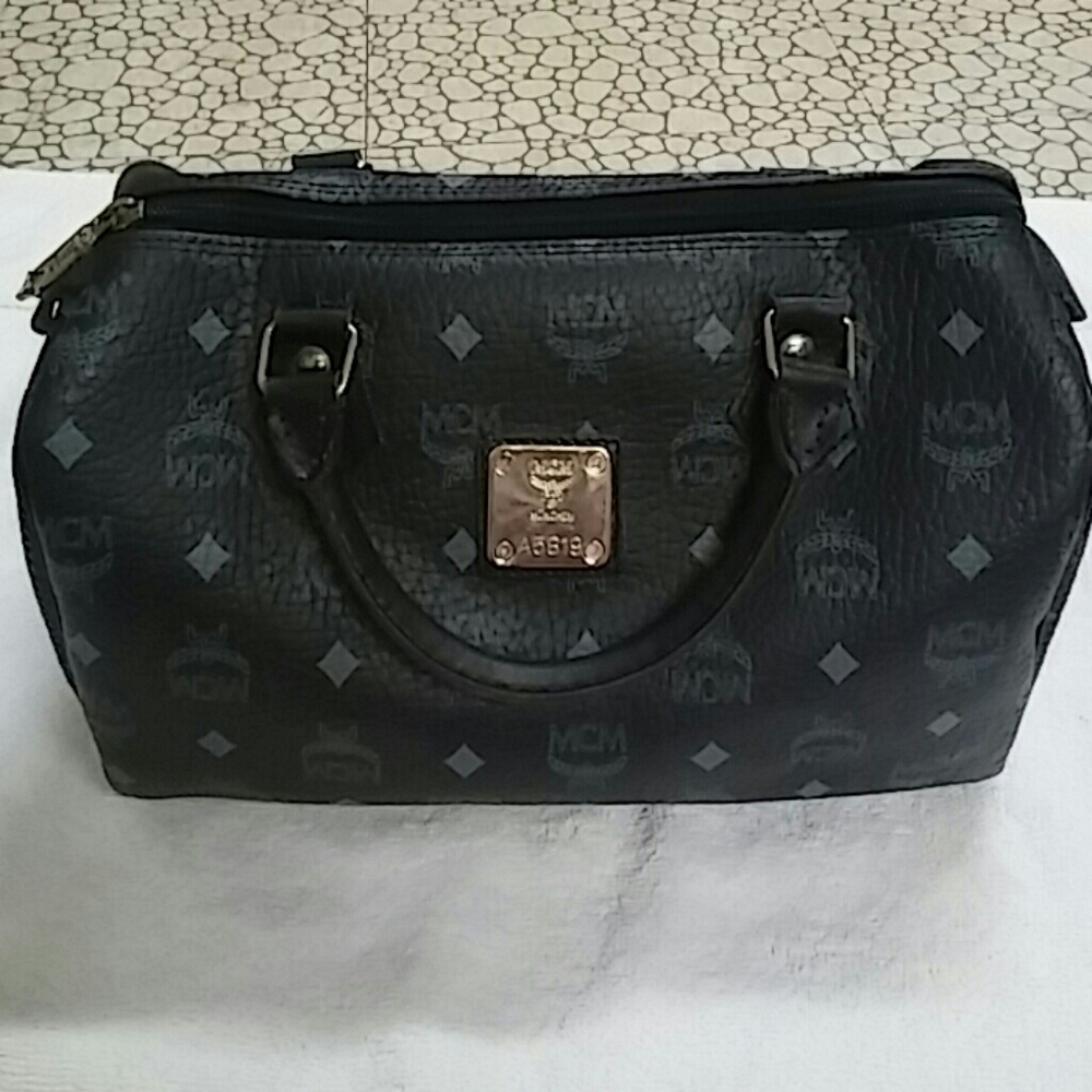 MCM A5819 hand bag